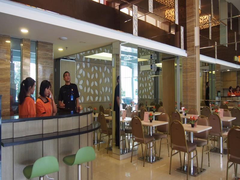 G7 Hotel Джакарта Екстериор снимка